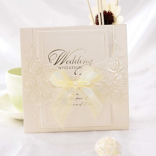 Șal & Buzunar Invitatii de nunta Invitații Stil Floral Hârtie perlă 6"×6" (15*15cm) Funde