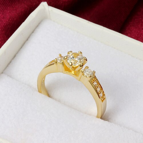 High Quality Classic Gold Plated Clear Rhinestone Flower Shaped Women's Ring