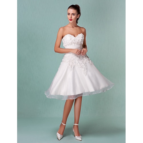 

A-Line Wedding Dresses Sweetheart Neckline Knee Length Organza Satin Strapless Little White Dress with Ruched Flower 2022