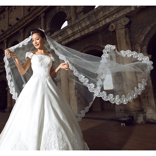 1 strato Bordi in pizzo Veli da sposa Velo lungo (con strascico) con 118.11 in (300 centimetri) Di pizzo / Organza