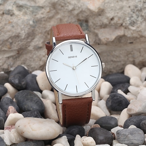 

Wrist Watch Quartz Watch for Men Analog Quartz Fashion Business Minimalist Classic Plastic Leather