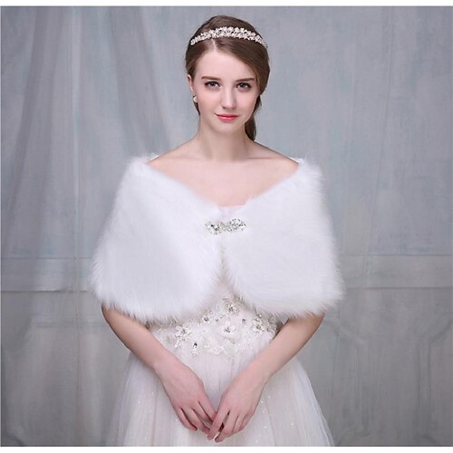 

Sleeveless Capelets Faux Fur Wedding / Party Evening Women's Wrap With Rhinestone