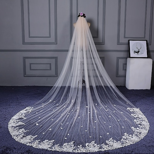 

One-tier Cut Edge / Lace Applique Edge Wedding Veil Cathedral Veils with Scattered Bead Floral Motif Style / Appliques Lace / Tulle