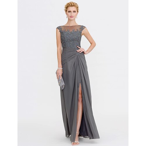 

A-Line Mother of the Bride Dress Elegant See Through Bateau Neck Floor Length Chiffon Lace Sleeveless with Side Draping 2022