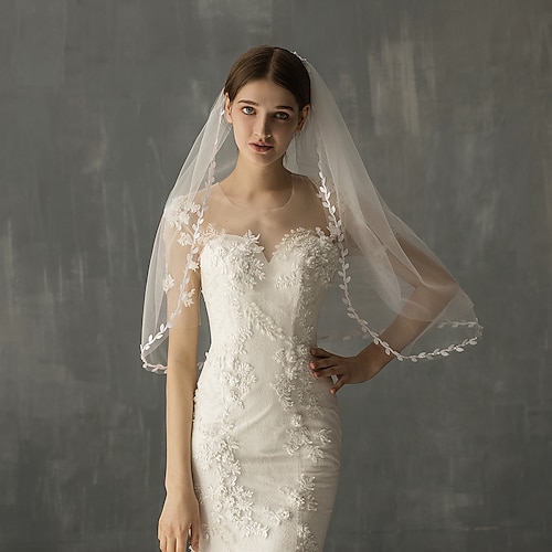 

Two-tier Stylish Wedding Veil Elbow Veils with Fringe Tulle / Angel cut / Waterfall