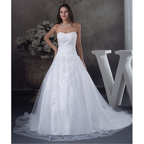 

A-Line Wedding Dresses Strapless Court Train Lace Tulle Strapless with Beading Appliques 2022