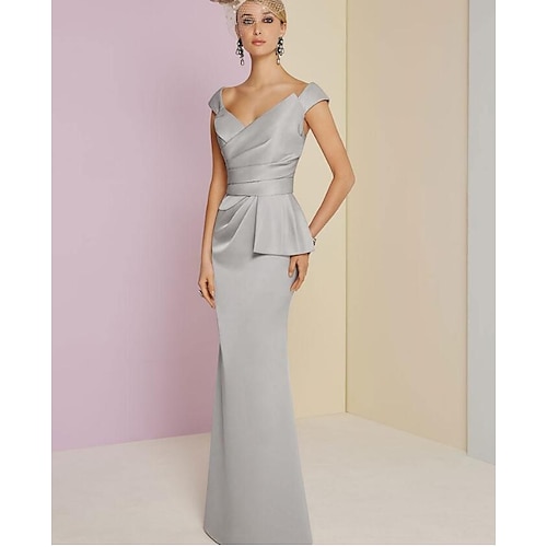 

Sheath / Column Elegant Engagement Formal Evening Dress Plunging Neck Sleeveless Floor Length Satin with Ruched 2022
