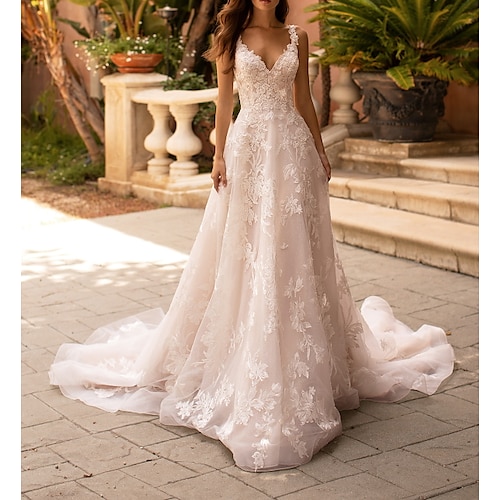 

A-Line Wedding Dresses V Neck Court Train Lace Tulle Sleeveless Formal Plus Size with Lace Insert Appliques 2022