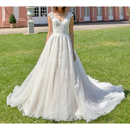 

A-Line Wedding Dresses V Neck Court Train Lace Tulle Formal Plus Size with Lace Insert Appliques 2022