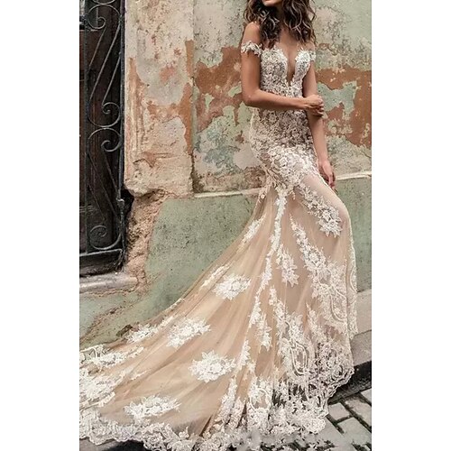 

Mermaid / Trumpet Wedding Dresses Plunging Neck Court Train Cap Sleeve Country Plus Size with Lace Insert Appliques 2022