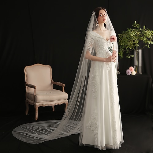 

One-tier Elegant & Luxurious Wedding Veil Cathedral Veils with Scattered Bead Floral Motif Style / Solid Tulle