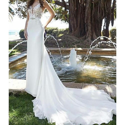 

A-Line Wedding Dresses V Neck Chapel Train Lace Satin Sleeveless Country Plus Size with Embroidery Appliques 2022