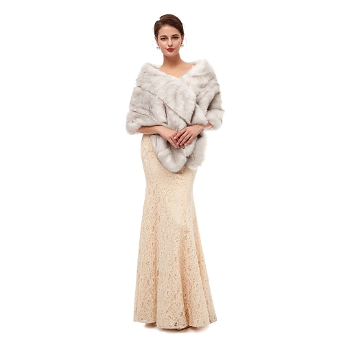 

Sleeveless Shawls Faux Fur Party / Evening Shawl & Wrap / Women's Wrap With Button