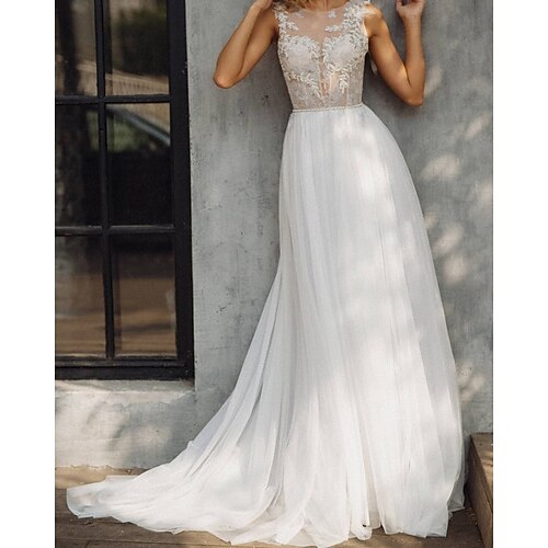 

A-Line Wedding Dresses V Neck Court Train Lace Tulle Sleeveless Beach with Appliques 2022