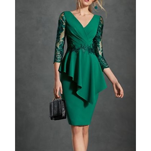 

Sheath / Column Mother of the Bride Dress Elegant V Neck Knee Length Satin Lace Half Sleeve with Ruffles Appliques 2022
