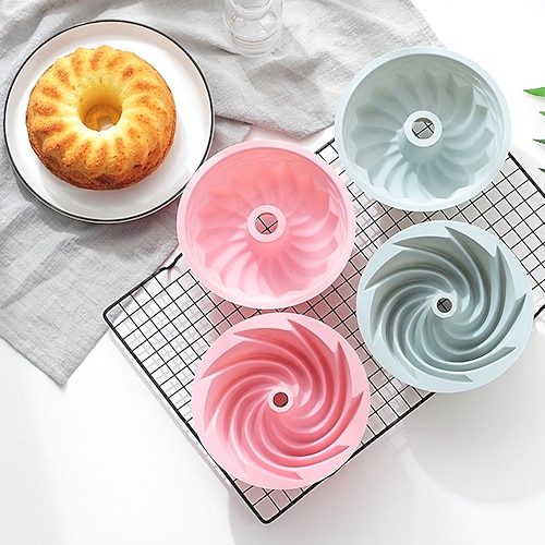 

6 Inch Silicone Spiral Pattern Chiffon Cake Pan and Mold 1 Pc