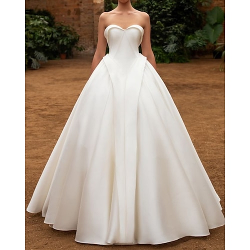 

Ball Gown Wedding Dresses Sweetheart Neckline Floor Length Satin Sleeveless Vintage with Pleats 2022