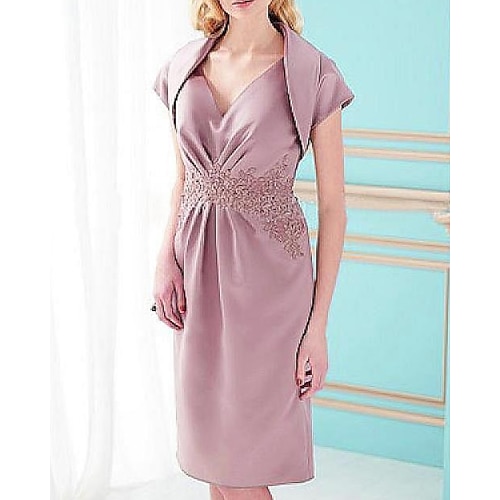 

Two Piece Sheath / Column Mother of the Bride Dress Elegant V Neck Knee Length Satin Lace Short Sleeve with Appliques Ruching 2022