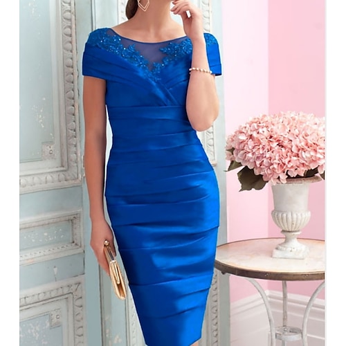 

Sheath / Column Mother of the Bride Dress Vintage Plus Size Sexy Jewel Neck Knee Length Satin Short Sleeve with Draping 2022