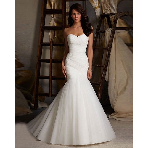 

Mermaid / Trumpet Wedding Dresses Sweetheart Neckline Court Train Tulle Strapless Simple Sexy Little White Dress with Ruched 2022