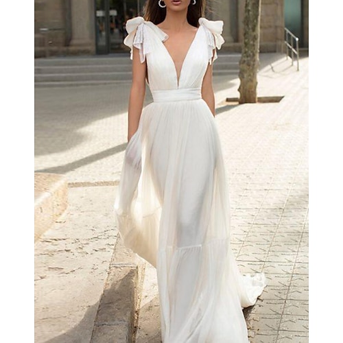 

Sheath / Column Wedding Dresses V Neck Court Train Chiffon Tulle Sleeveless Simple Beach with Bow(s) Pleats 2022
