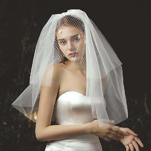 

Three-tier Stylish / Cute Wedding Veil Elbow Veils with Petal Tulle