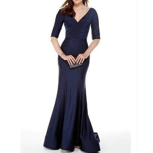 

Mermaid / Trumpet Mother of the Bride Dress Elegant V Neck Court Train Satin Half Sleeve with Pleats 2022