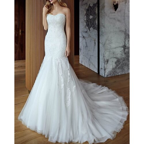 

Mermaid / Trumpet Wedding Dresses Strapless Sweep / Brush Train Lace Tulle Sleeveless Country Romantic with Appliques 2022