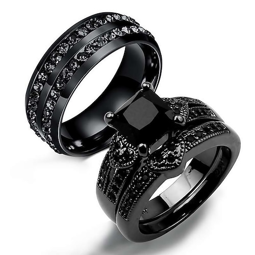 

heart-shaped black gold two-piece couple ring with black zircon simple fashion