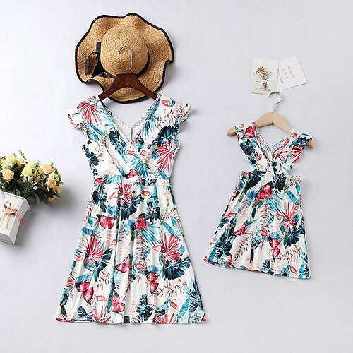 

Mommy and Me Dress Floral Print White Short Sleeve Maxi Basic Matching Outfits / Summer