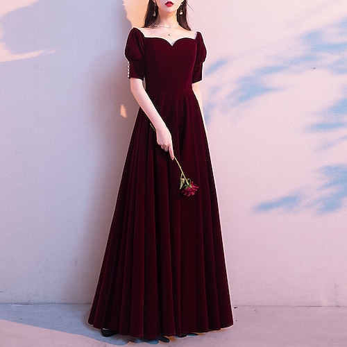 

A-Line Minimalist Vintage Wedding Guest Formal Evening Dress Sweetheart Neckline Short Sleeve Floor Length Velvet with Sleek 2022