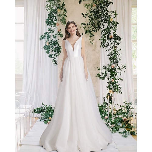 

A-Line Wedding Dresses V Neck Sweep / Brush Train Satin Tulle Sleeveless Simple Vintage Backless with Pleats 2022