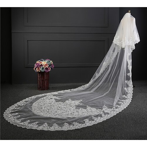 

Two-tier Lace Wedding Veil Cathedral Veils with Embroidery 137.8 in (350cm) Lace