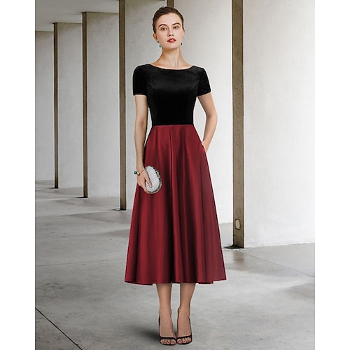 

A-Line Mother of the Bride Dress Elegant Jewel Neck Tea Length Satin Velvet Short Sleeve with Pleats Color Block 2022