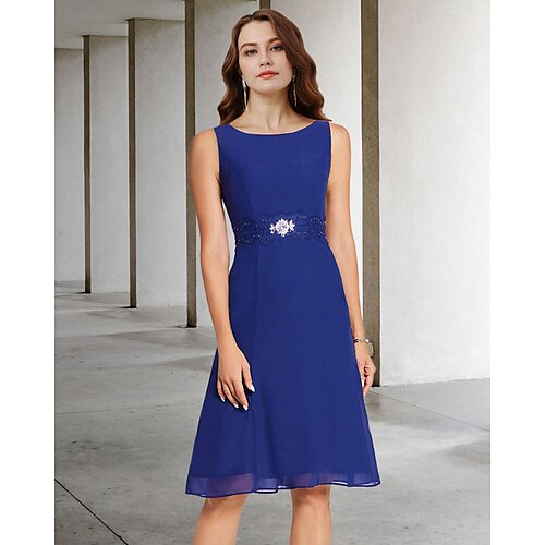 

Sheath / Column Mother of the Bride Dress Elegant Jewel Neck Short / Mini Chiffon Sleeveless with Beading Crystal Brooch 2022