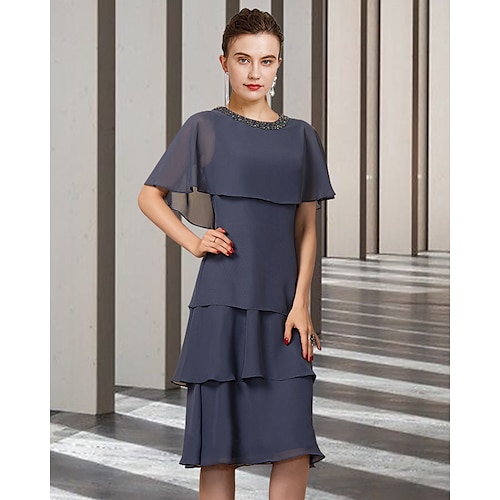 

A tubino Abito da cerimonia per signora Elegante Con decorazione gioiello Al ginocchio Chiffon Manica corta con Perline Con balze 2023