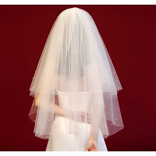 

Two-tier Cute / Sweet Wedding Veil Blusher Veils / Shoulder Veils with Scattered Crystals Style / Solid Tulle