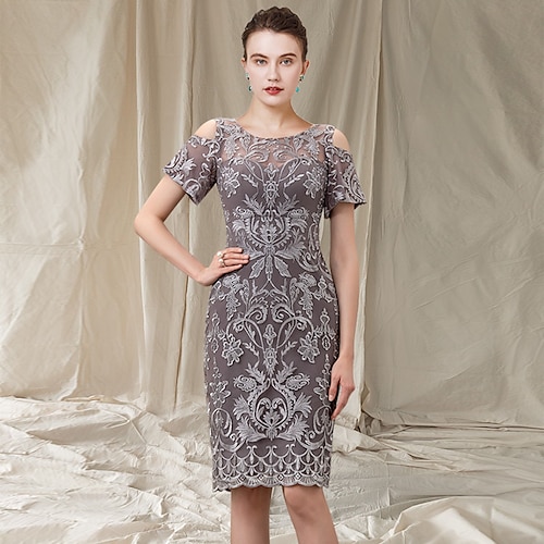 

Sheath / Column Mother of the Bride Dress Elegant Jewel Neck Knee Length Chiffon Lace Short Sleeve with Appliques 2022