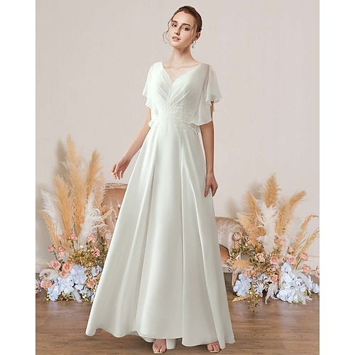 

A-Line Wedding Dresses V Neck Floor Length Chiffon Lace Short Sleeve Simple with Pleats Appliques 2022