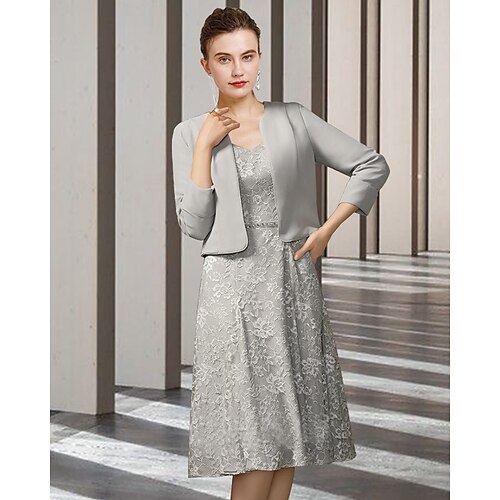 

Two Piece Sheath / Column Mother of the Bride Dress Elegant Jewel Neck Knee Length Chiffon Lace Short Sleeve with Appliques 2022