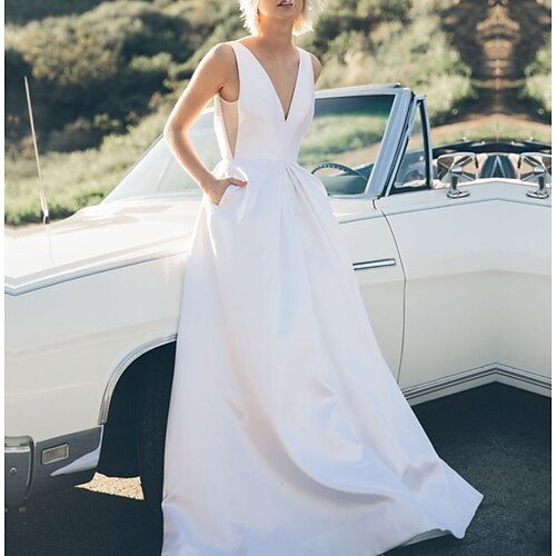 

A-Line Wedding Dresses V Neck Sweep / Brush Train Satin Sleeveless Country Simple Backless with Pleats 2022