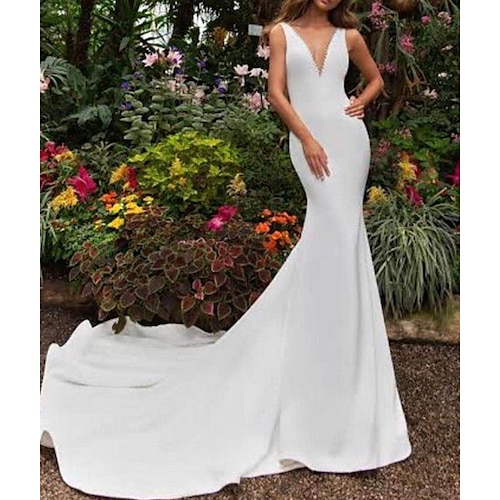 

Mermaid / Trumpet Wedding Dresses V Neck Court Train Satin Sleeveless Simple Sexy with Pearls 2022