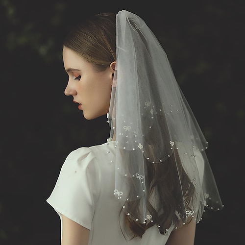 

Two-tier Stylish / Cute Wedding Veil Shoulder Veils with Faux Pearl Tulle