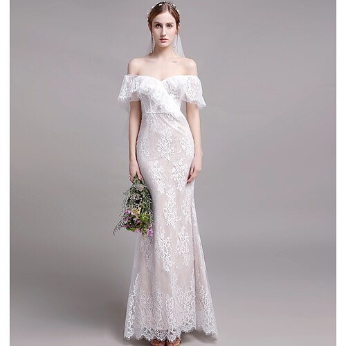 

Sheath / Column Wedding Dresses Off Shoulder Sweep / Brush Train Lace Tulle Short Sleeve Romantic with Ruffles 2022