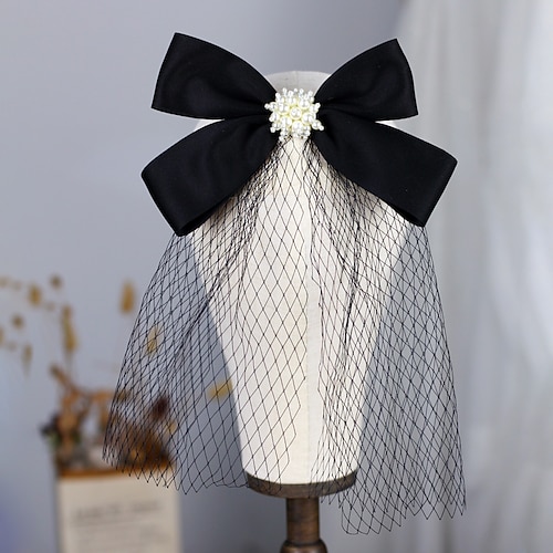 

One-tier Party / Evening / Vintage Style Wedding Veil Shoulder Veils with Faux Pearl / Satin Bow Tulle