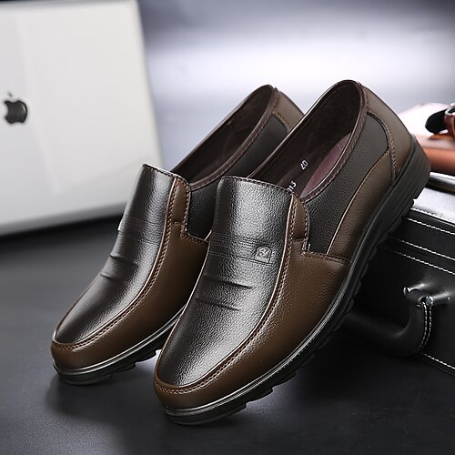 

Herre En pedal Loafers i skinn Forretning Fritid Klassisk Daglig Kontor og karriere PU Svart Brun Fargeblokk Vinter Høst