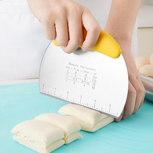 

grattoir à pâte à pâtisserie à la maison - coupe-pâte en acier inoxydable - comprend un guide de mesure en pouces