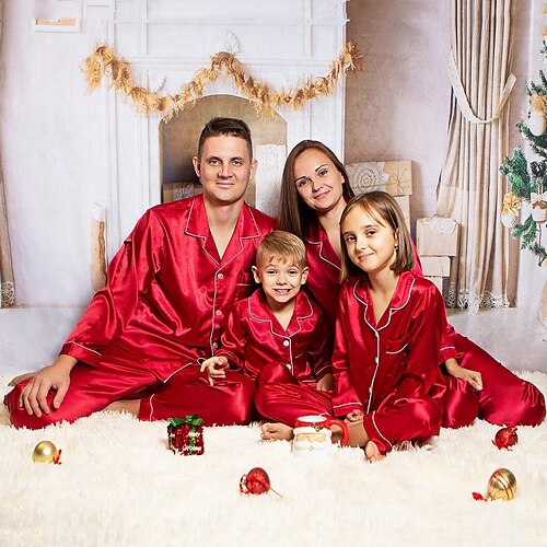 

Family Look Pajamas Solid Color Sports Print Green Red Long Sleeve Active Matching Outfits / Fall / Spring / Casual