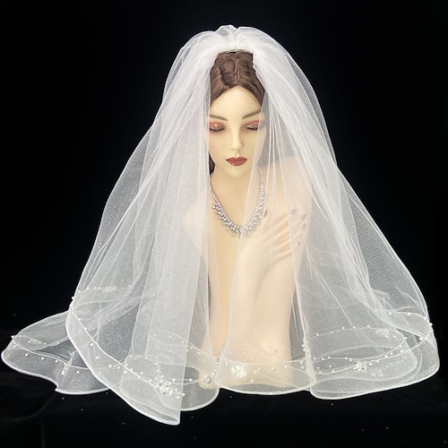 

Two-tier Sparkle & Shine / Cute Wedding Veil Fingertip Veils with Beading / Solid Tulle