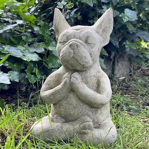 

Meditation Bulldog Statue Resin Dog Sculpture Animal Yoga Statue for Office Home Decor Garden Decoration Outdoor Jardin Garten